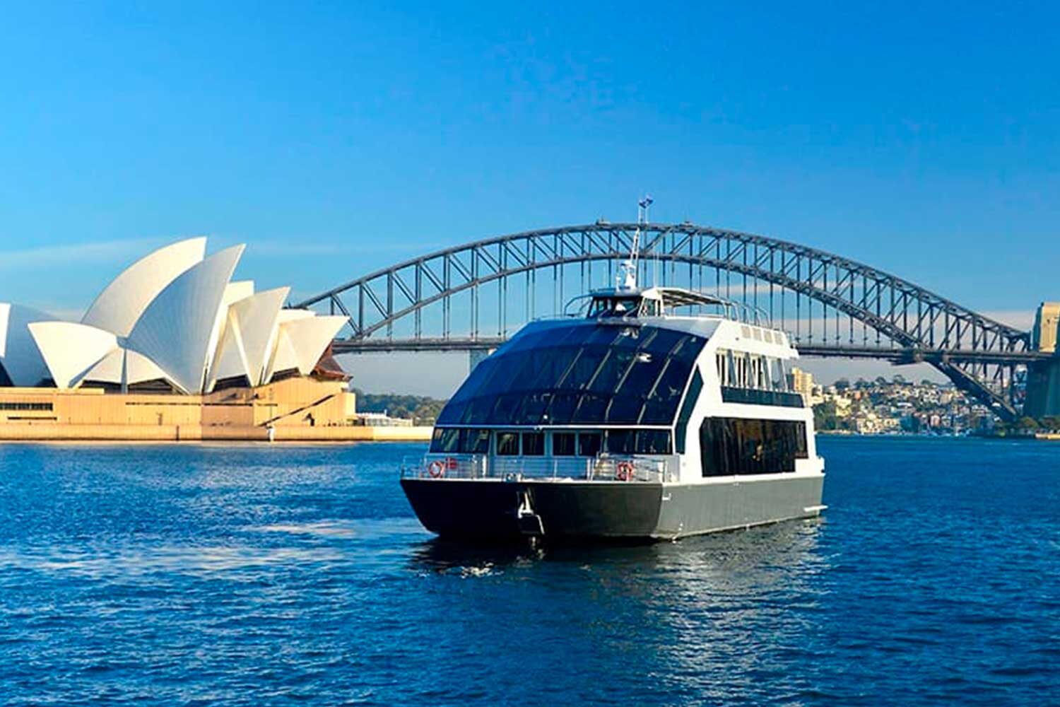 Captain Cook Cruise at Sydney Harbour
